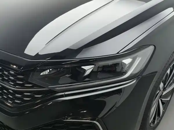 Volkswagen Passat 2023