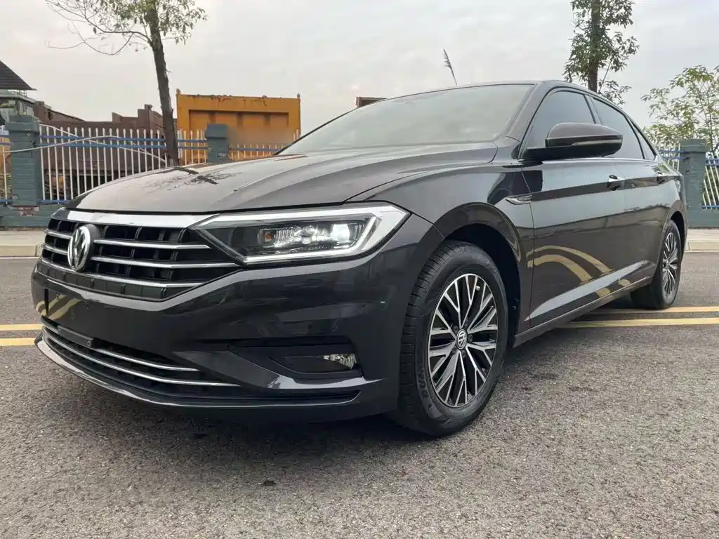 Volkswagen Sagitar 2020