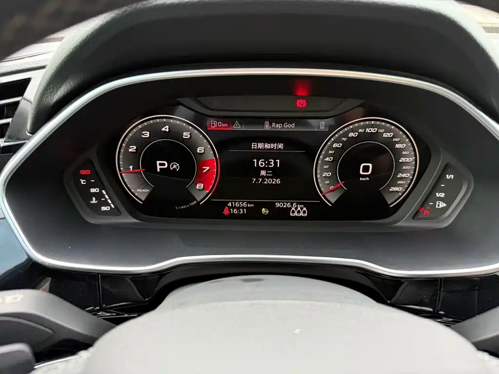 Audi Q3 2023 — фото 15