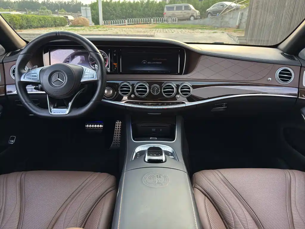 Mercedes-Benz S-Class AMG 2017 — фото 34