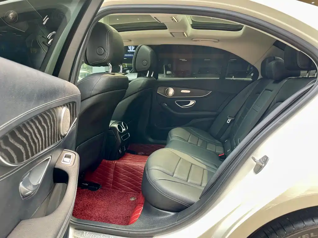 Mercedes-Benz C-Class 2020 — фото 13
