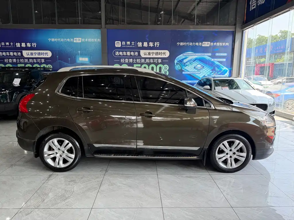 Peugeot 3008 2014 — фото 15