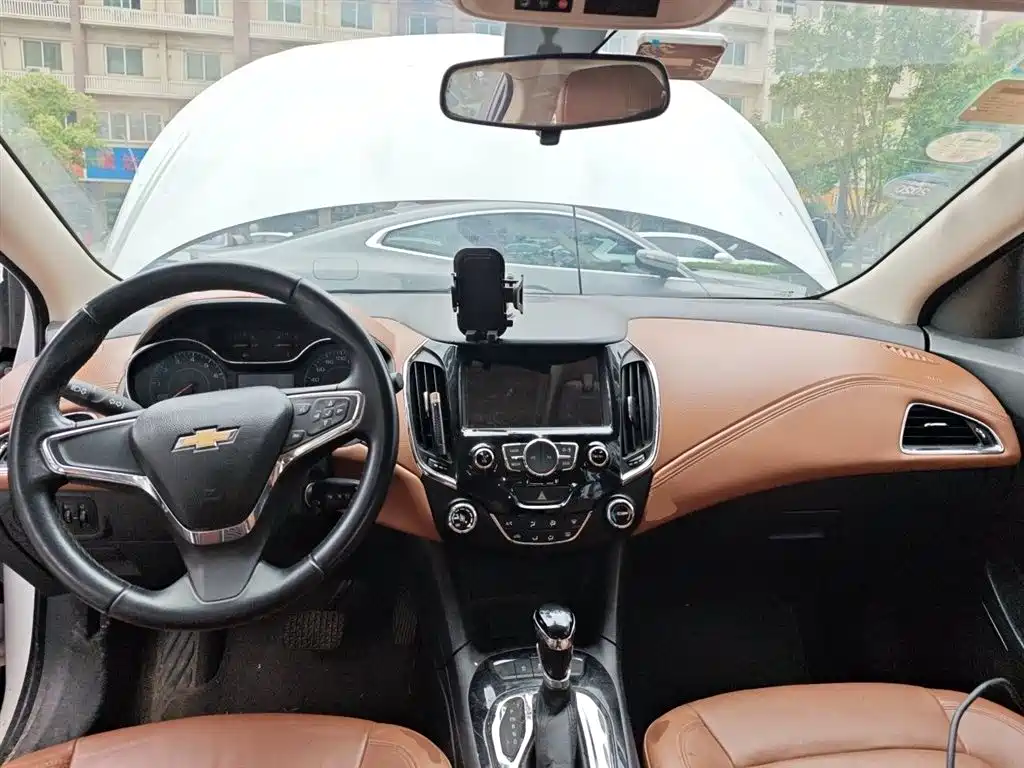 Chevrolet Cruze 2015 — фото 13