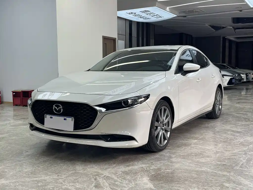 Mazda 3 Axela 2023