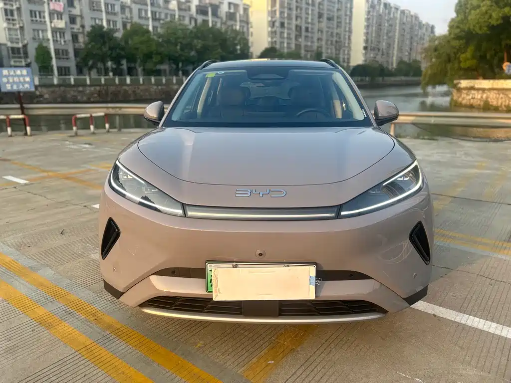 BYD Sealion 05 EV 2025 — фото 3