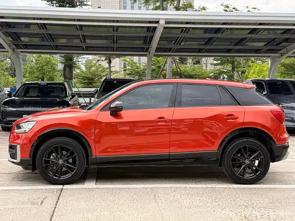 Audi Q2L 2018