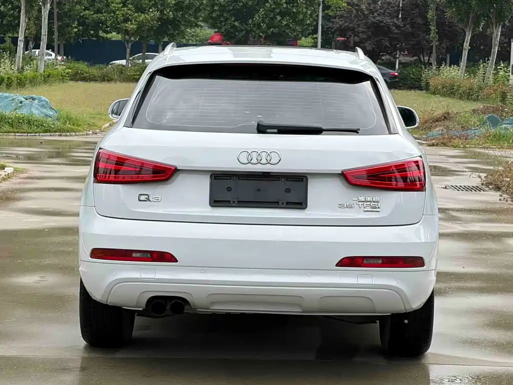 Audi Q3 2016 — фото 16