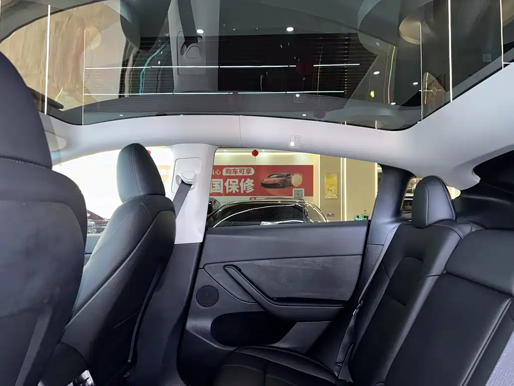 Tesla Model Y 2023 — фото 15