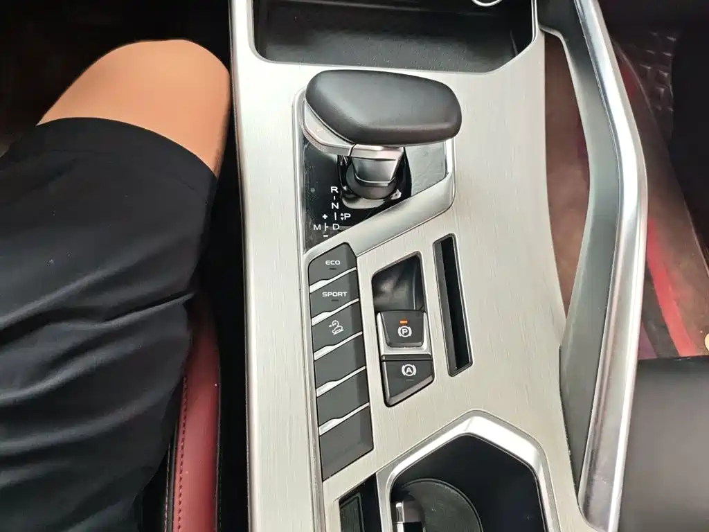 Geely Binyue 2022