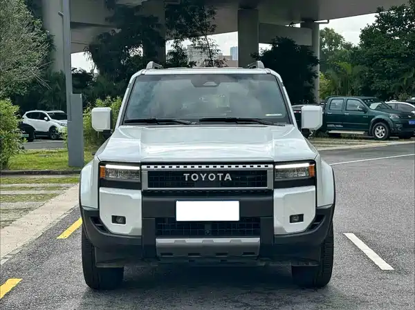 Toyota Prado 2025