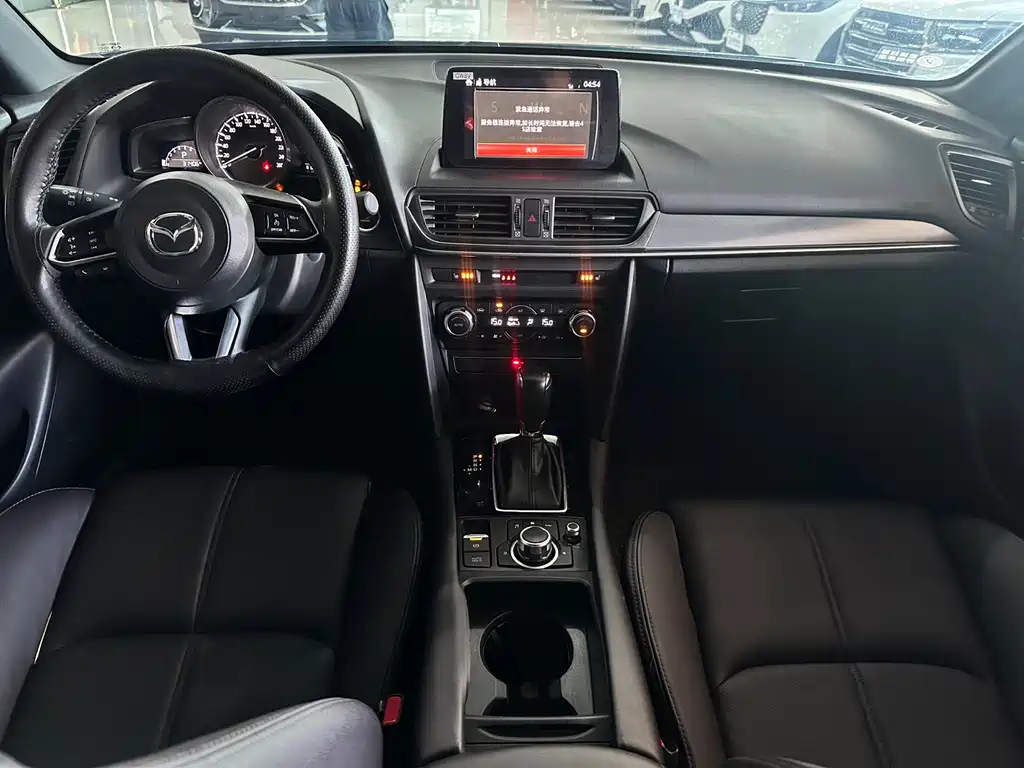 Mazda CX-4 2023