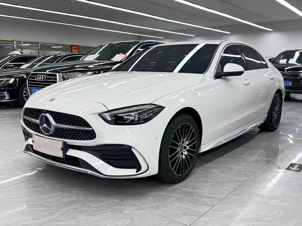 Mercedes-Benz C-Class 2024