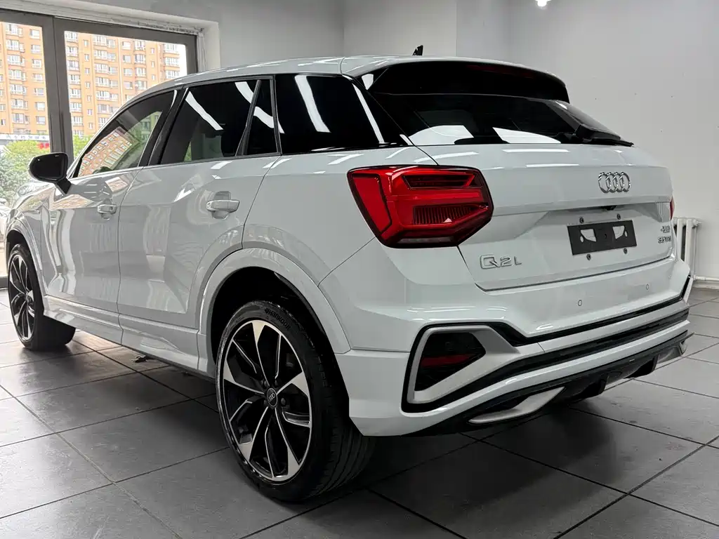 Audi Q2L 2022