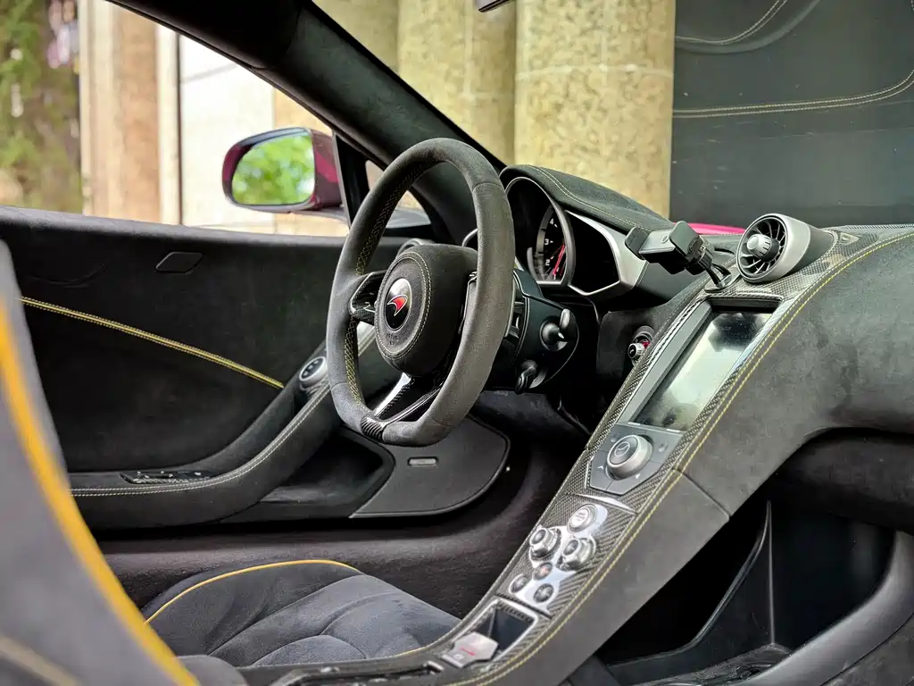 McLaren 12C 2014 — фото 18