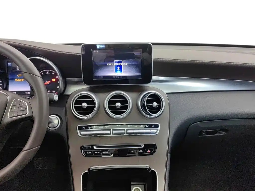 Mercedes-Benz GLC 2016 — фото 12