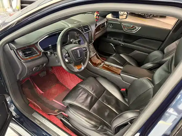 Lincoln Continental 2017