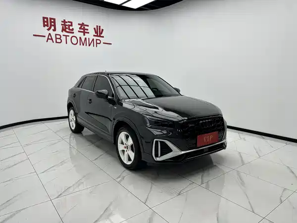 Audi Q2L 2022