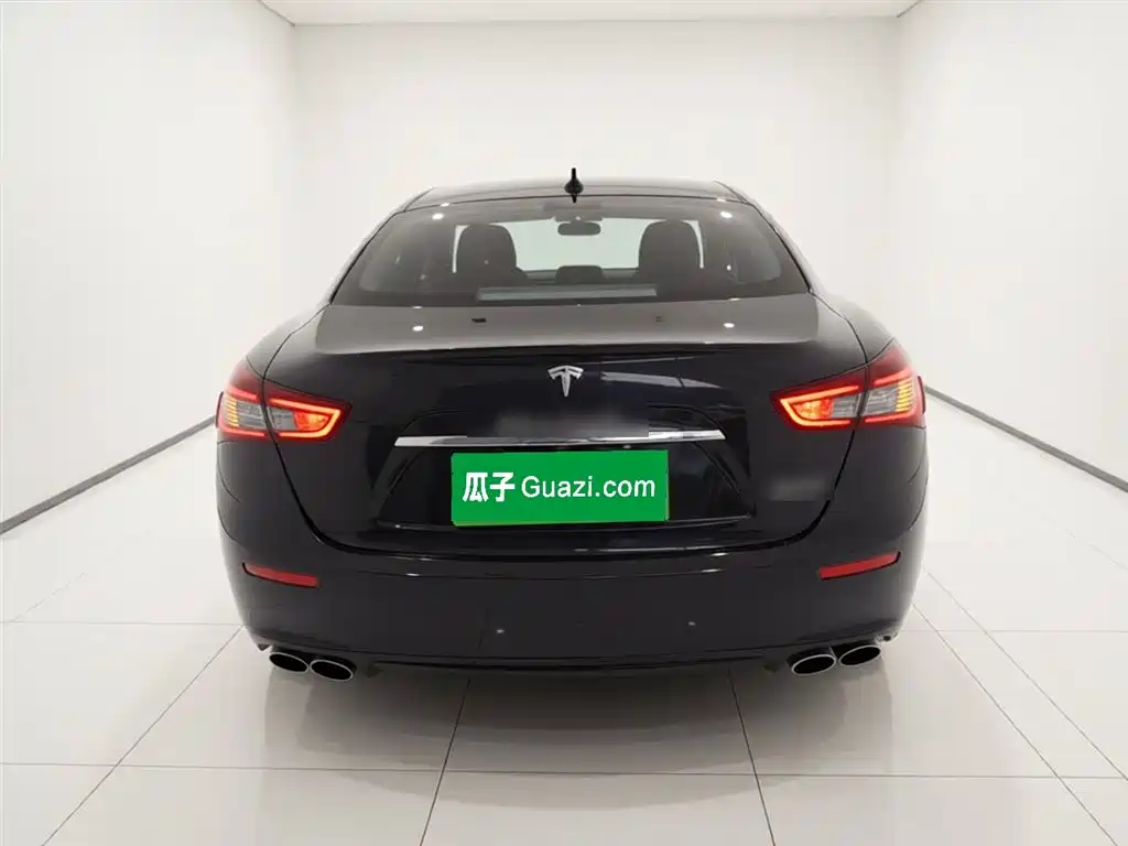 Maserati Ghibli 2016 — фото 6