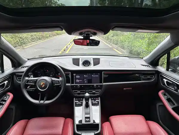 Porsche Macan 2022
