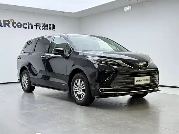 Toyota Sienna 2024