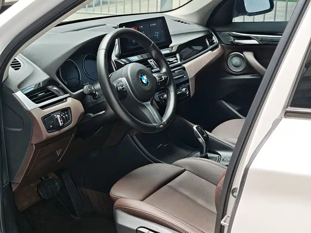BMW X1 2022 — фото 12