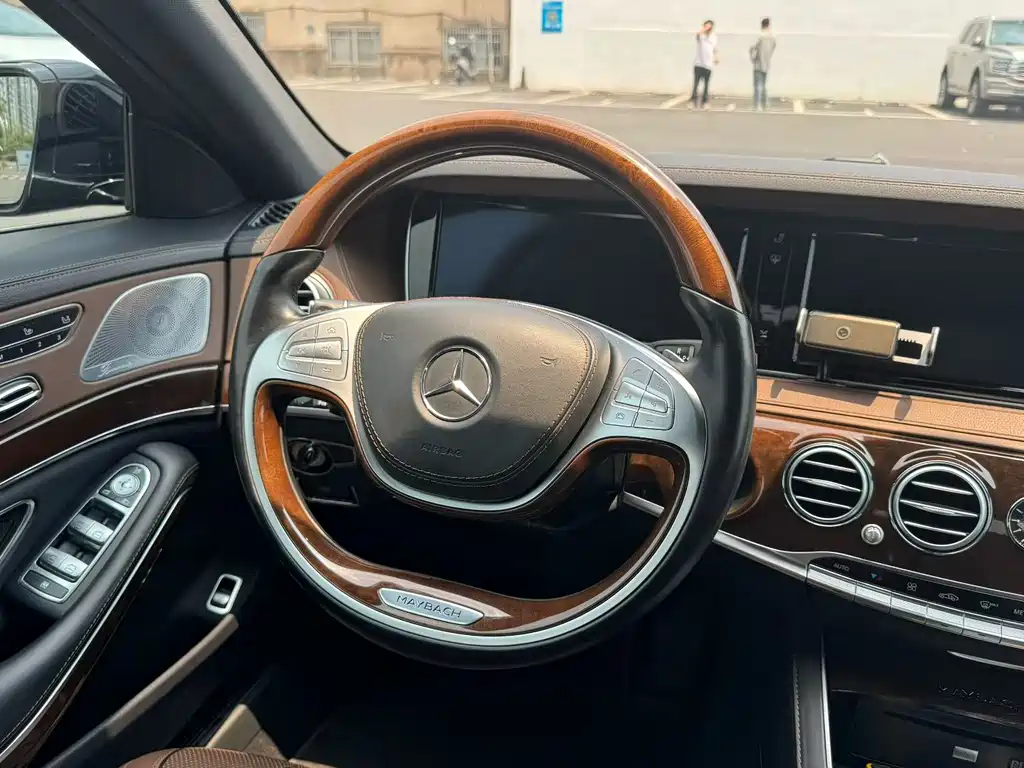 Mercedes-Benz Maybach S-Class 2016 — фото 8