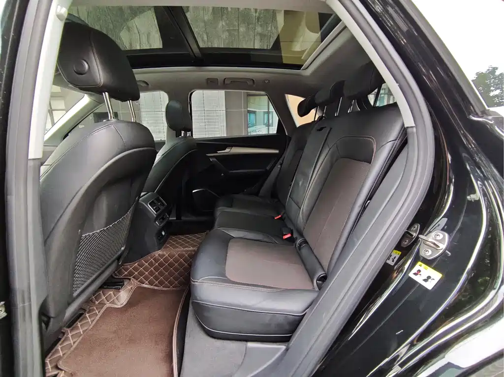 Audi Q5L 2021