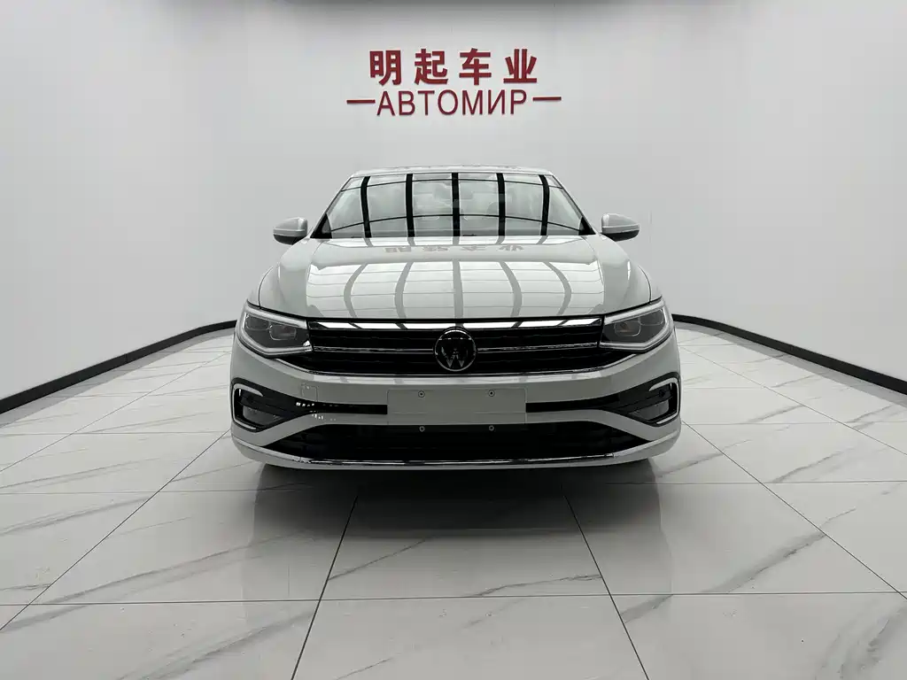 Volkswagen Bora 2023