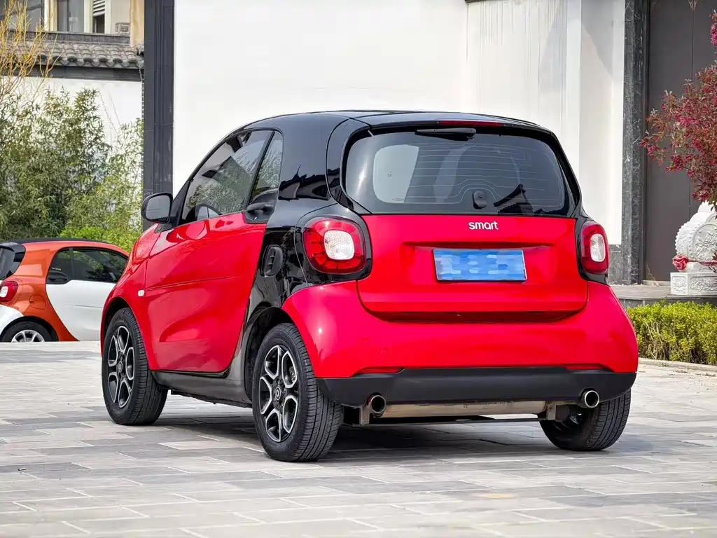 smart Fortwo 2017 — фото 9