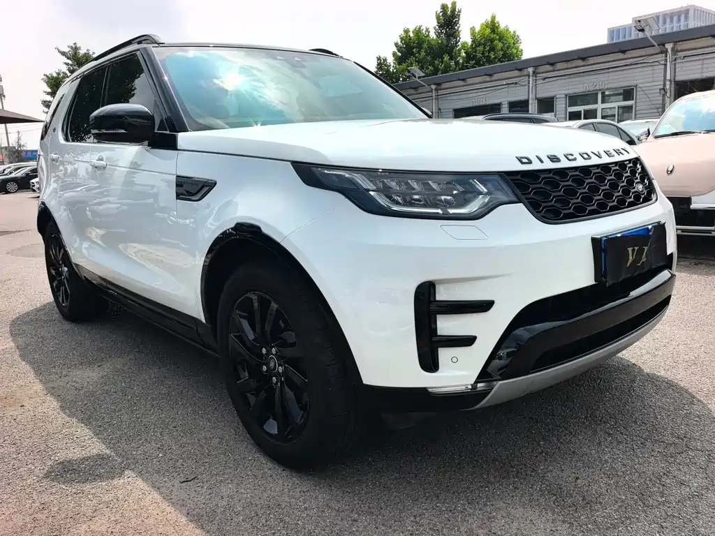 Land Rover Discovery 2017 — фото 25