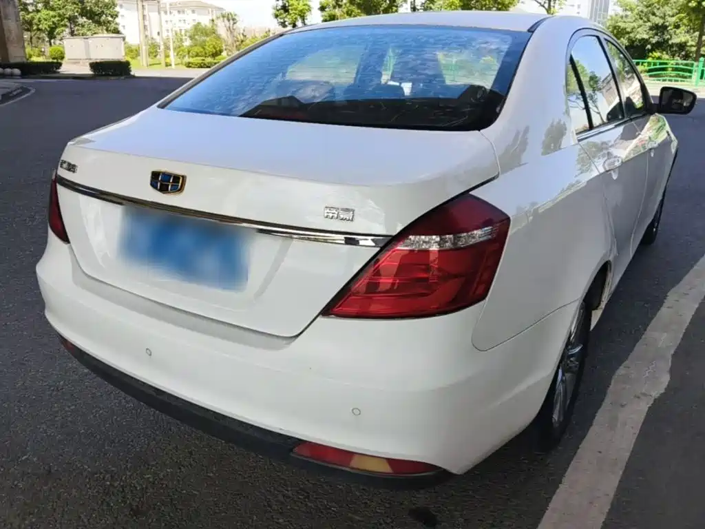 Geely Emgrand 2017