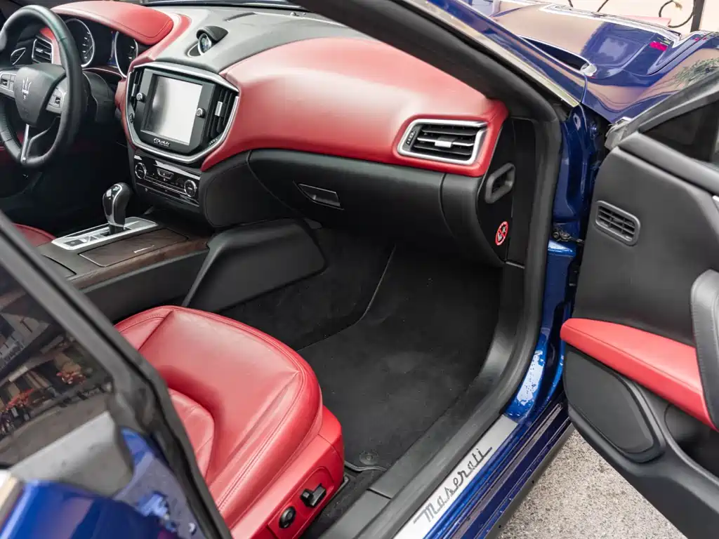 Maserati Ghibli 2016 — фото 14