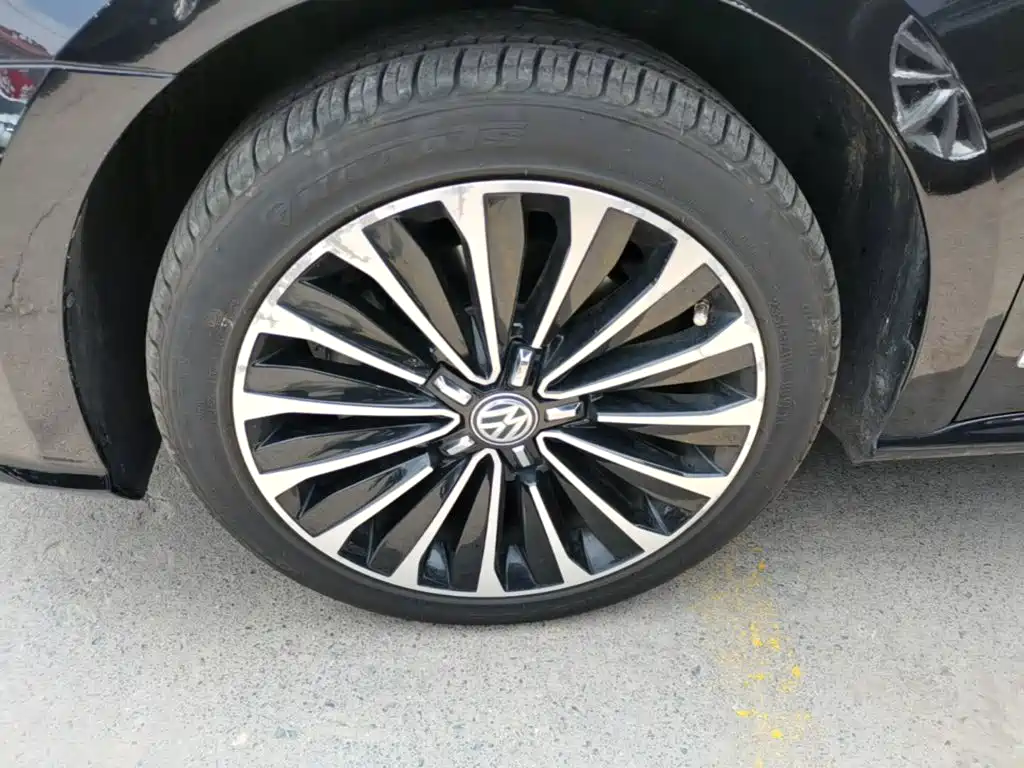 Volkswagen Passat 2019 — фото 23