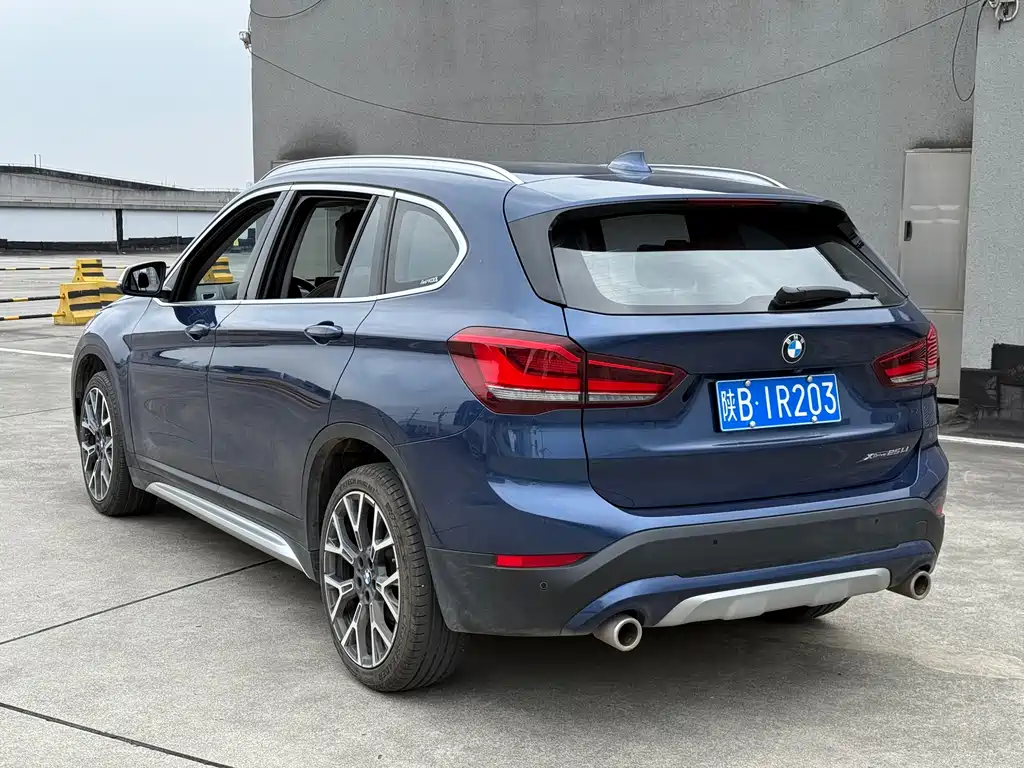 BMW X1 2021 — фото 5