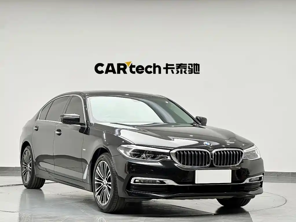 BMW 5 Series 2018 — фото 3