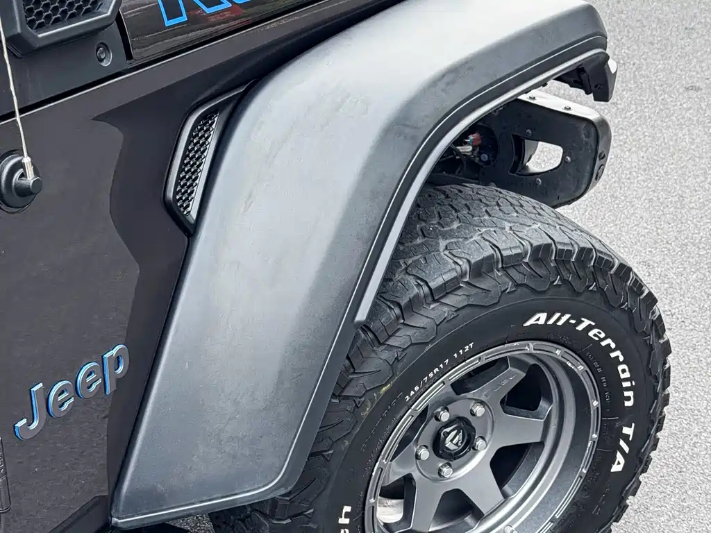 Jeep Wrangler New Energy 2021 — фото 8