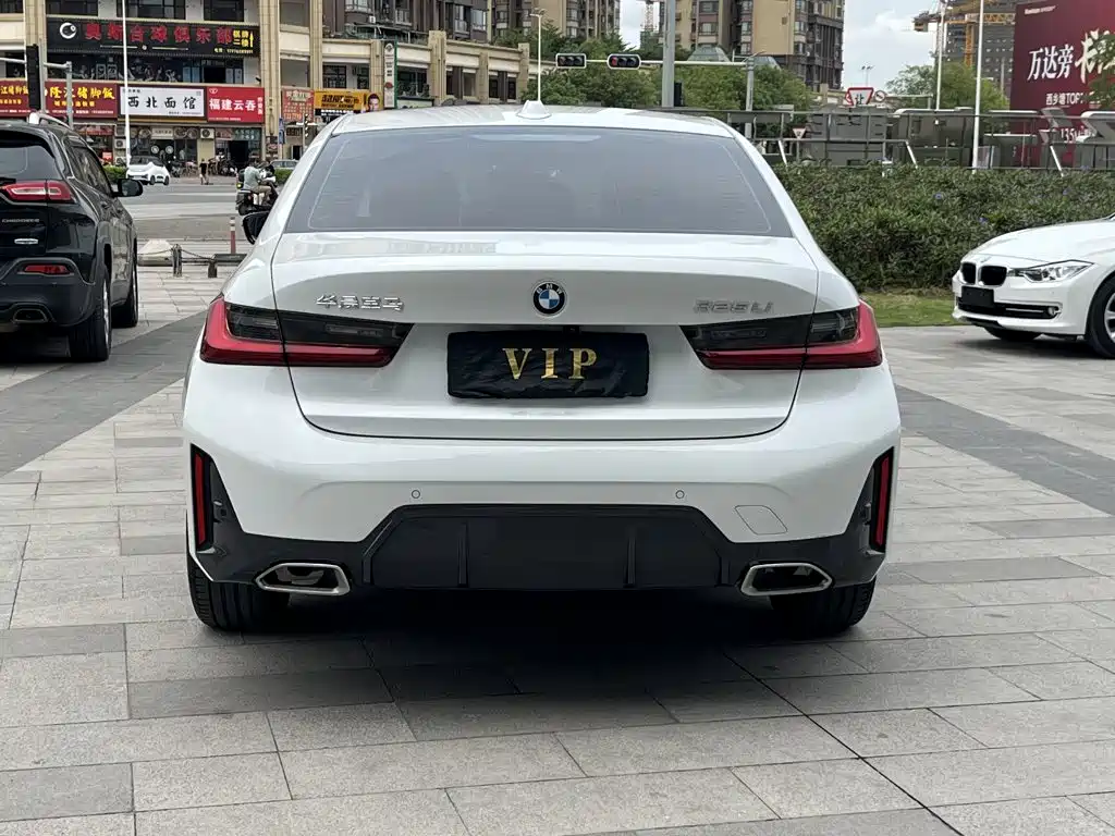 BMW 3 Series 2023