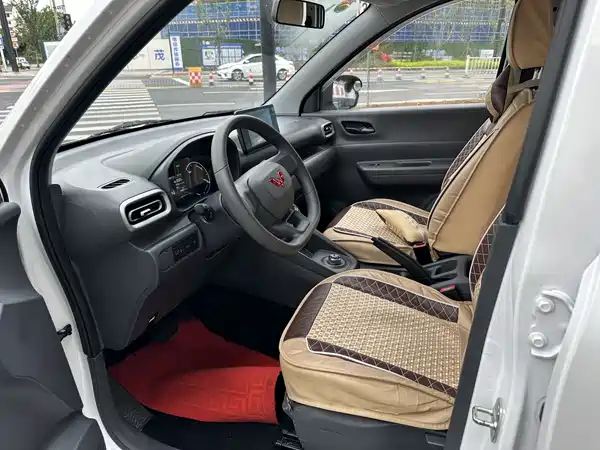 Wuling Hongguang New Energy 2024