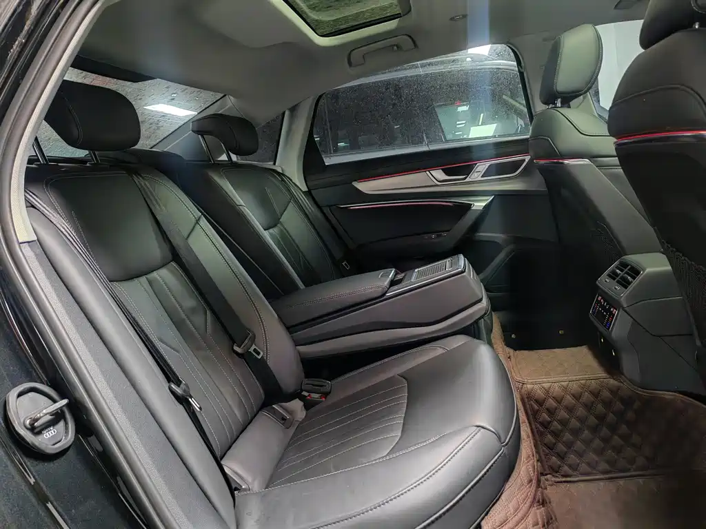 Audi A6L 2023 — фото 9