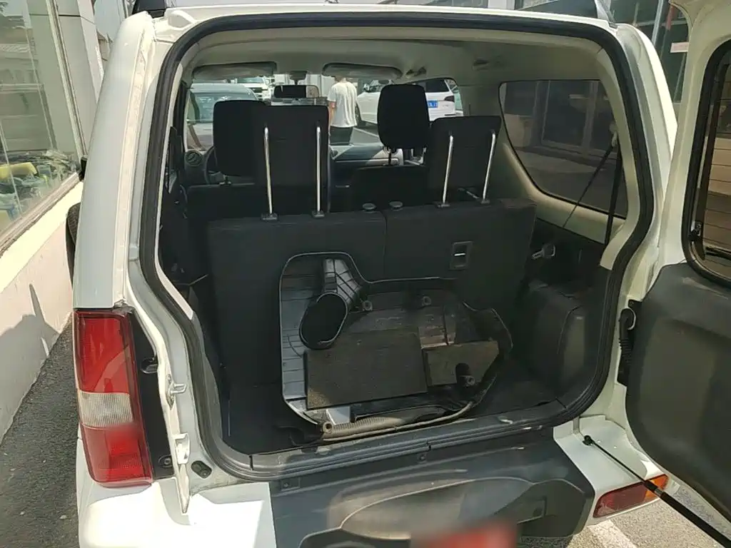 Suzuki Jimny 2018 — фото 19