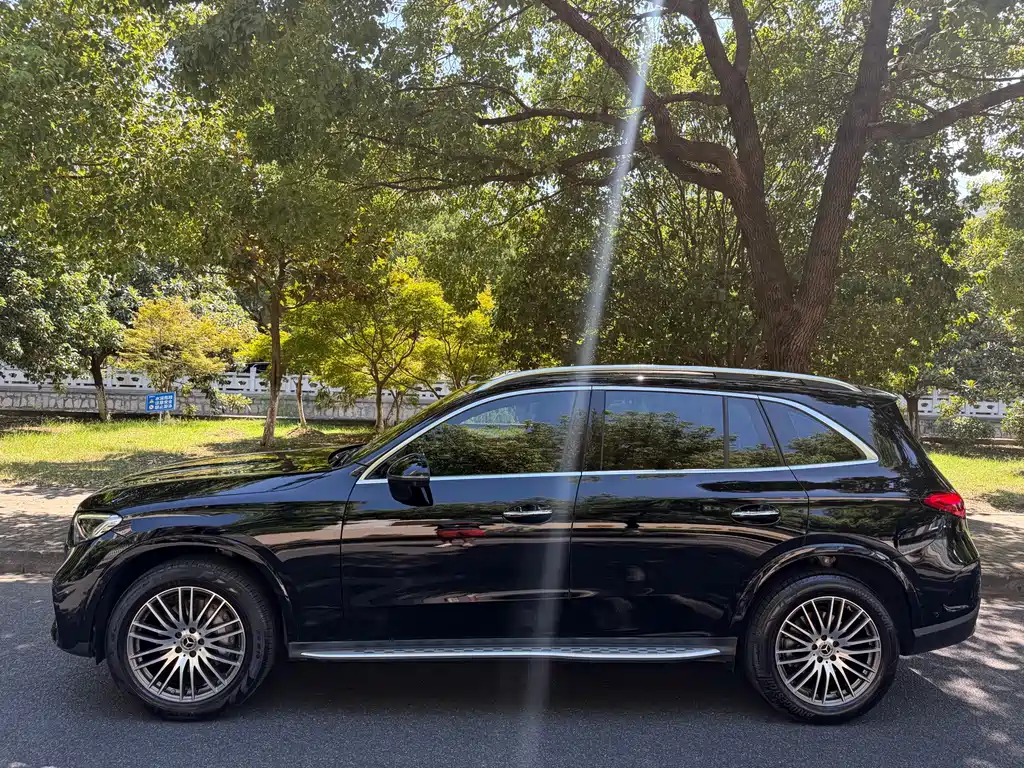 Mercedes-Benz GLC 2023 — фото 19