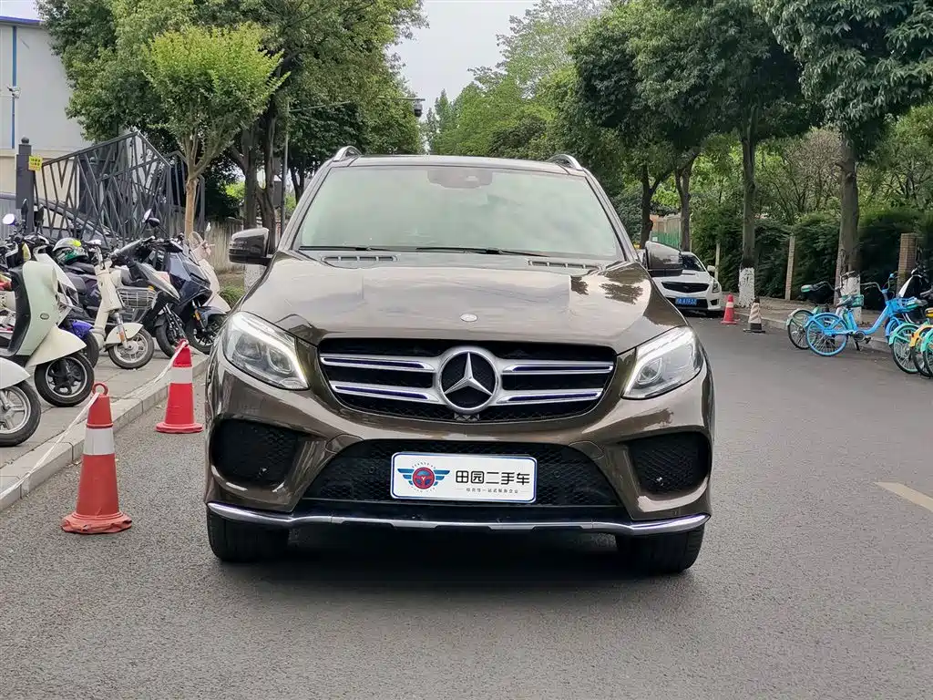 Mercedes-Benz GLE 2016