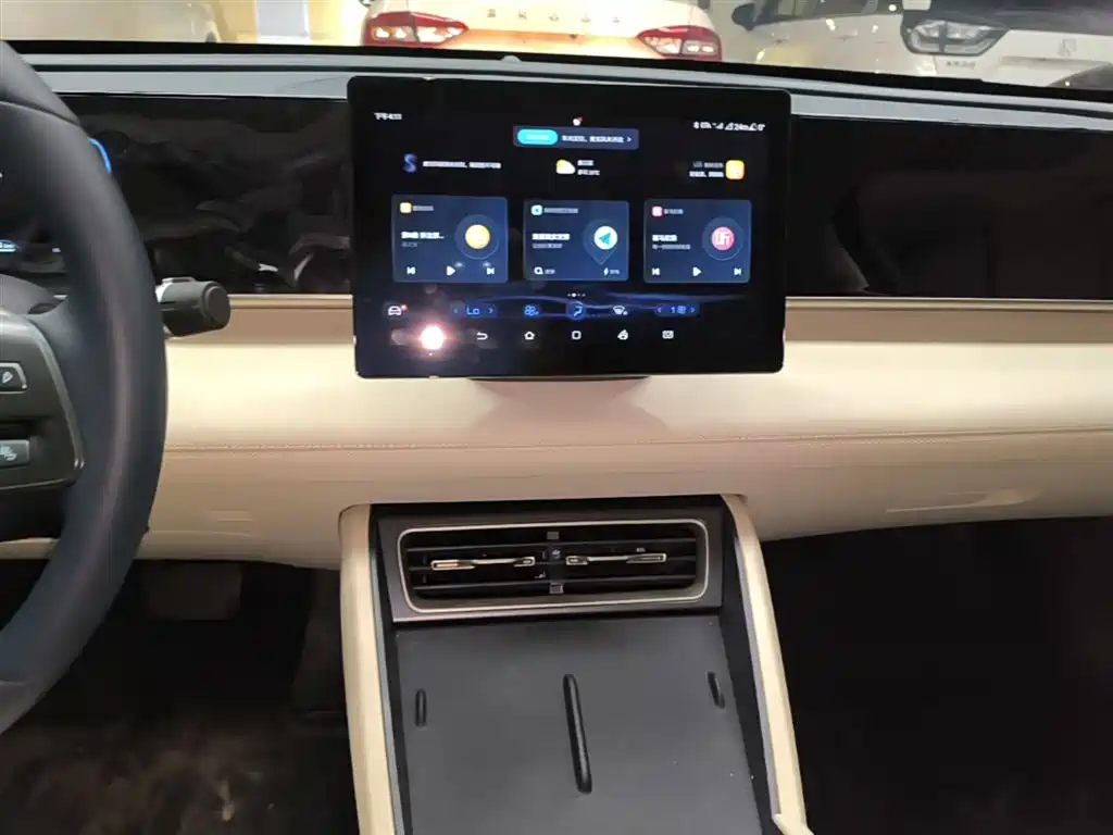 BYD Qin L 2025 — фото 13
