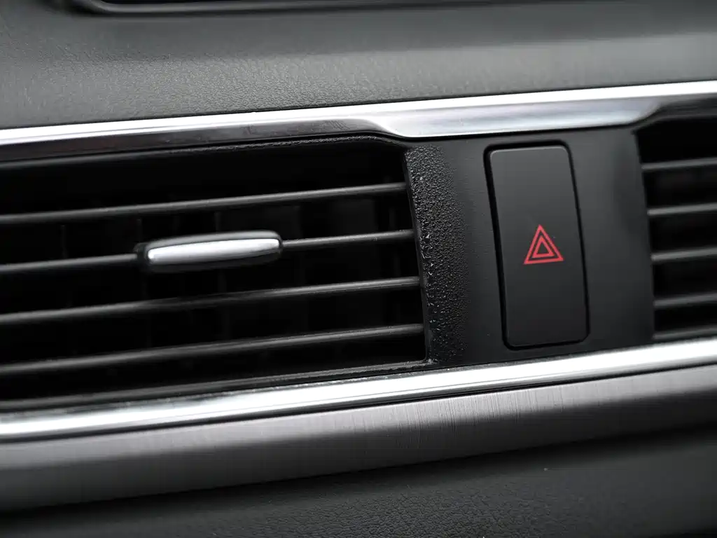 Mazda 3 Axela 2014 — фото 24
