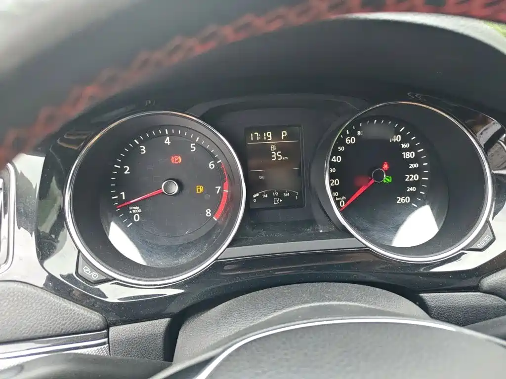 Volkswagen Sagitar 2019