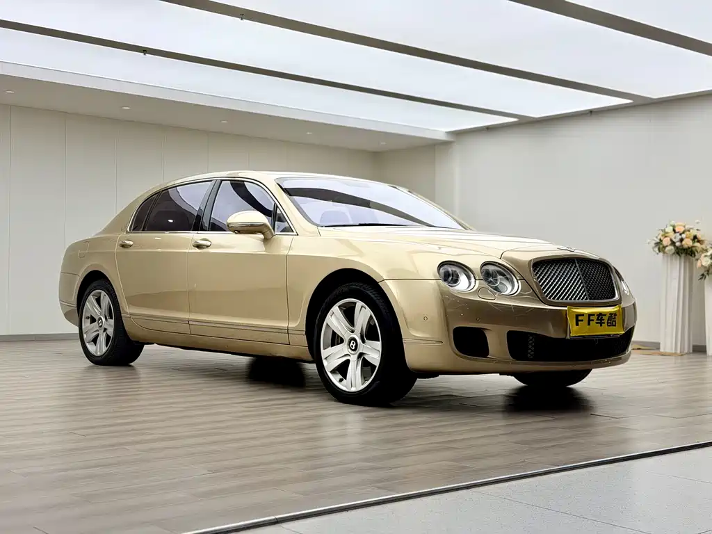 Bentley Flying Spur 2012 — фото 10