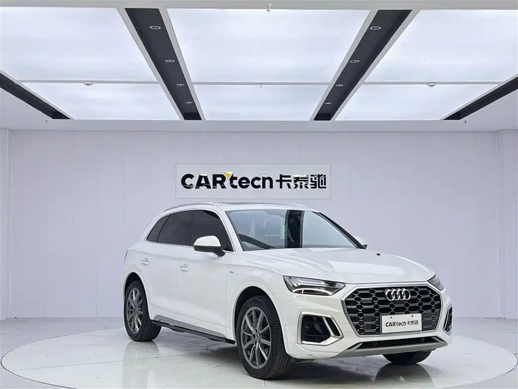 Audi Q5L 2022 — фото 2