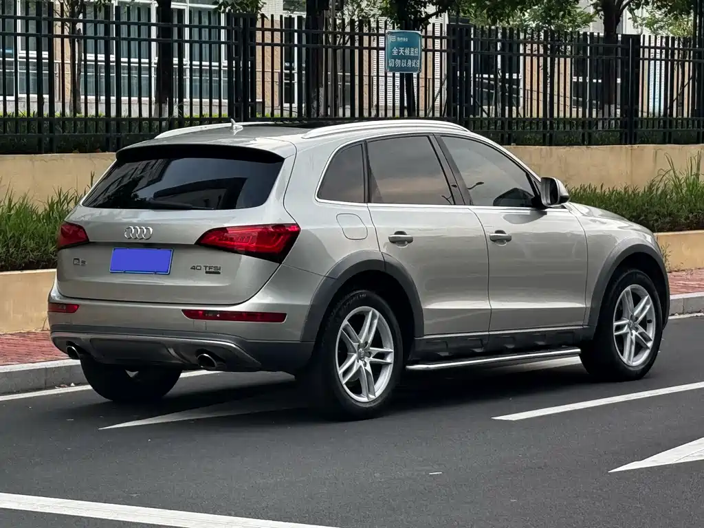 Audi Q5 2017 — фото 24