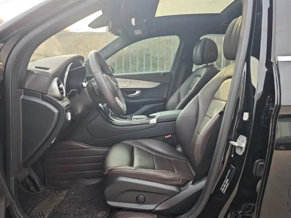 Mercedes-Benz GLC 2021