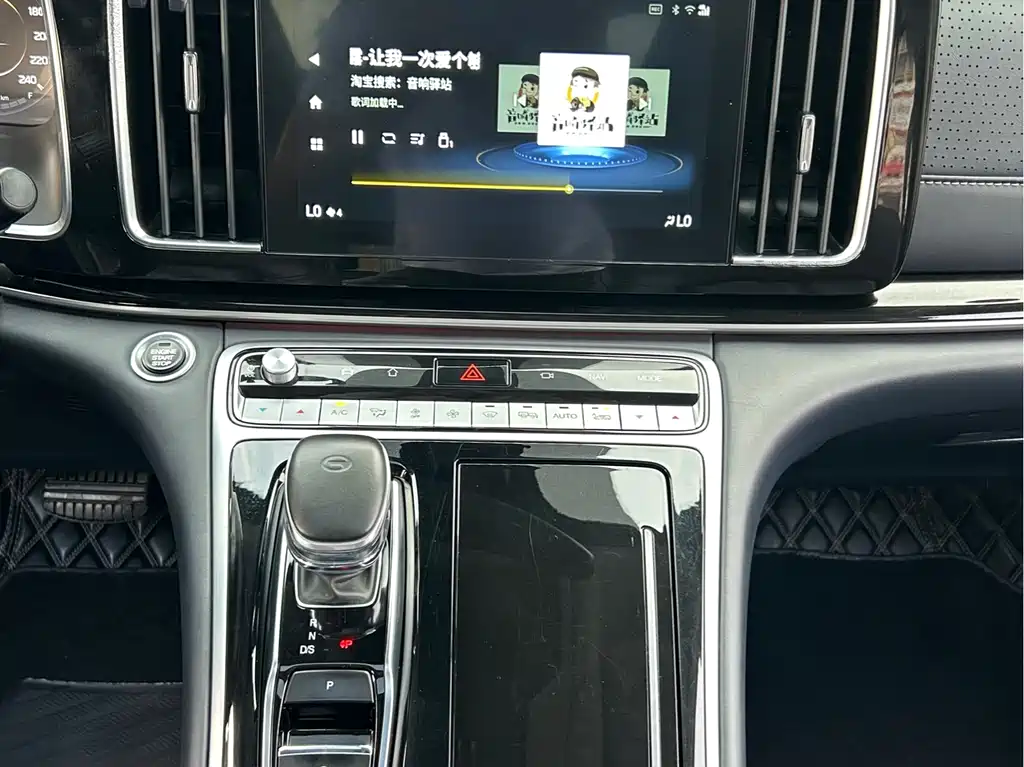GAC Motor Trumpchi M8 2022 — фото 15